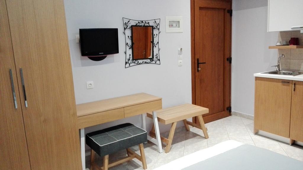 Top Studios Vourvourou Luaran gambar