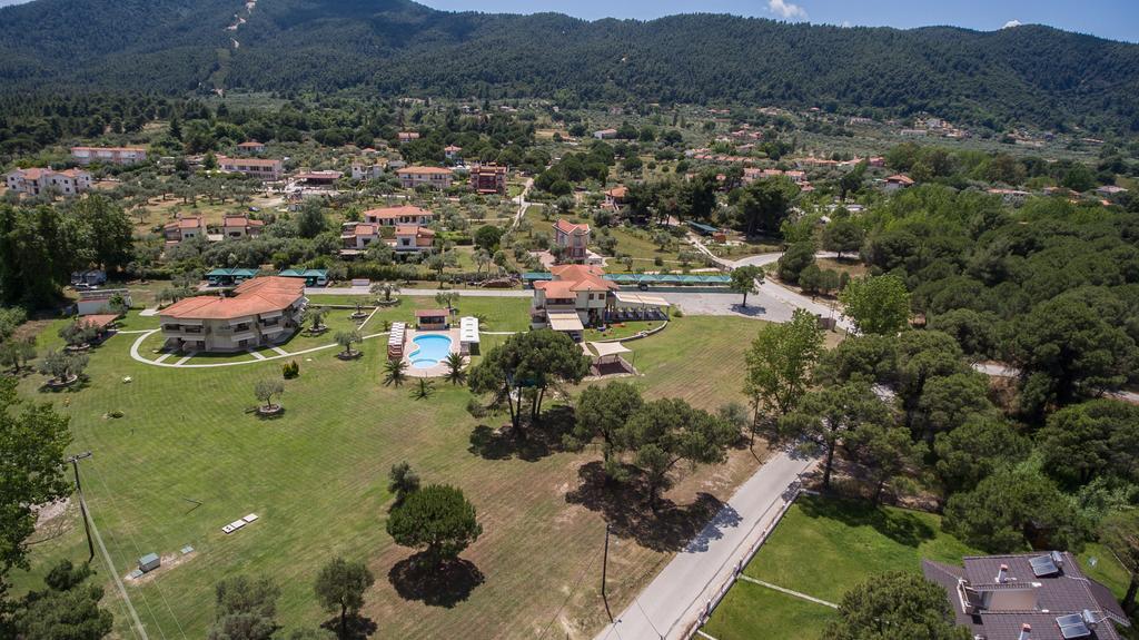 Top Studios Vourvourou Luaran gambar