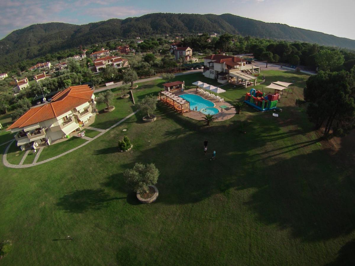 Top Studios Vourvourou Luaran gambar